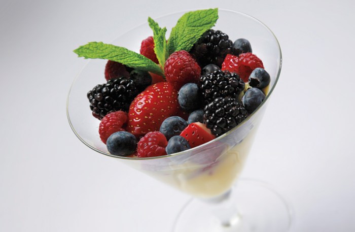 Ruth chris berries and cream recipe